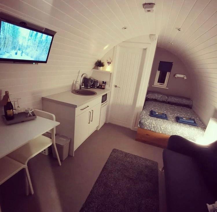 Loch Ness Pods Apartment Fort Augustus Ngoại thất bức ảnh
